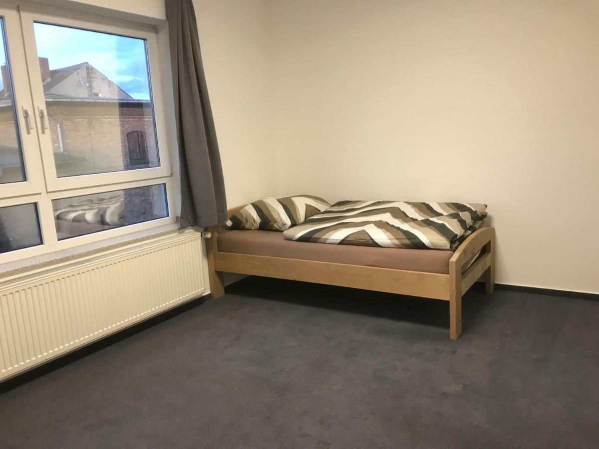 Am Bahnhof Apartment Wittenberg Ngoại thất bức ảnh
